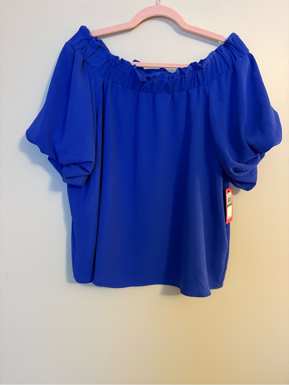 NWT Vince Camuto Summer Swirl Off-the-Shoulder Blouse – Dazzling Blue – Size Lg